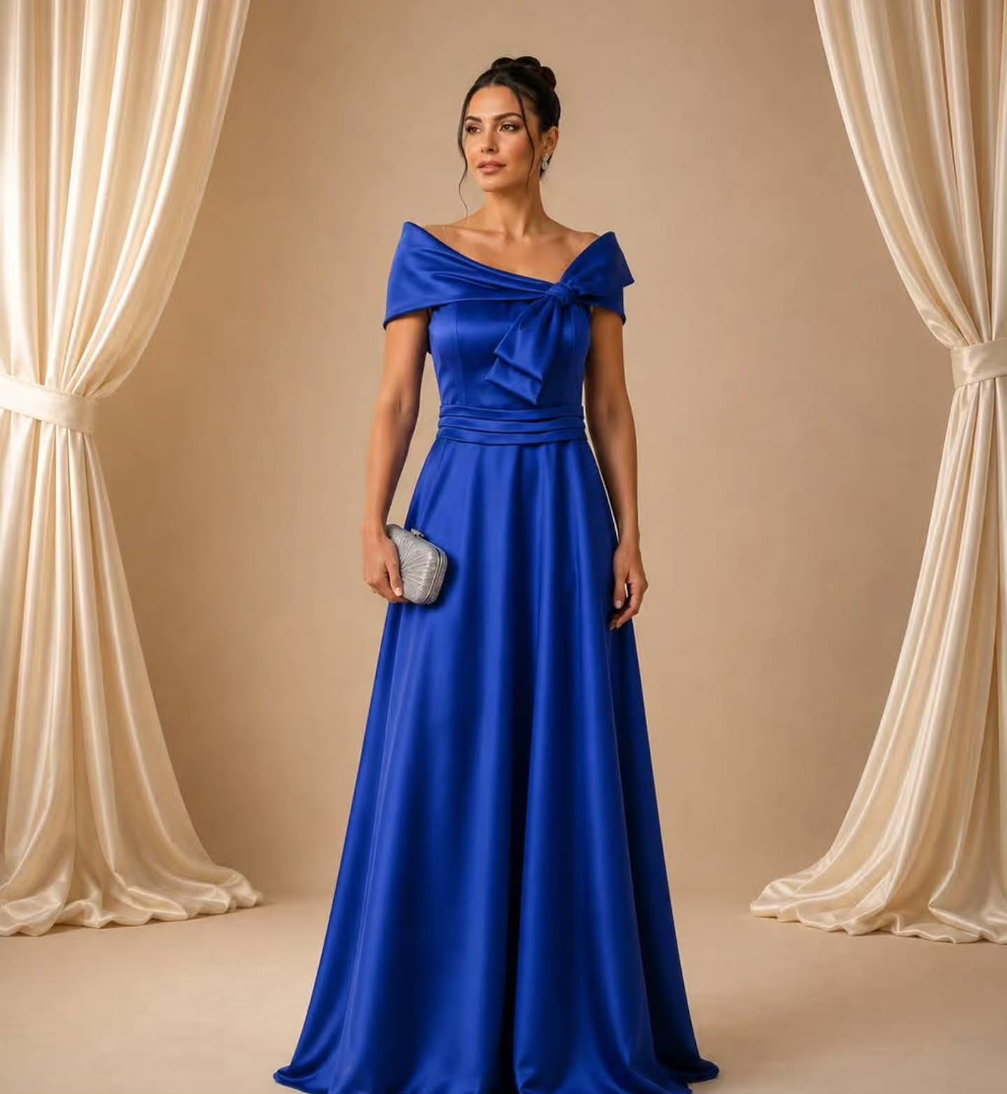 Um azul que não passa despercebido. 💙

Elegante, marcante e com um detalhe que transforma o vestido.

Na SOPHISTIC, você pode escolher a cor e criar o vestido do seu jeito.

Ref. X78/81

#sophisticbyfatimagoncalves #vestidodefesta #azulroy
