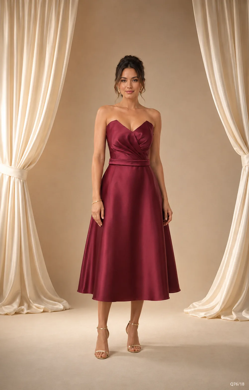 Vestido Curto Tomara que Caia Drapeado